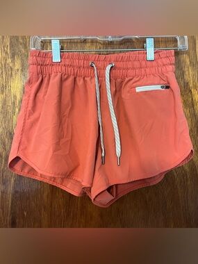 Vuori Women’s Shorts, Size Small